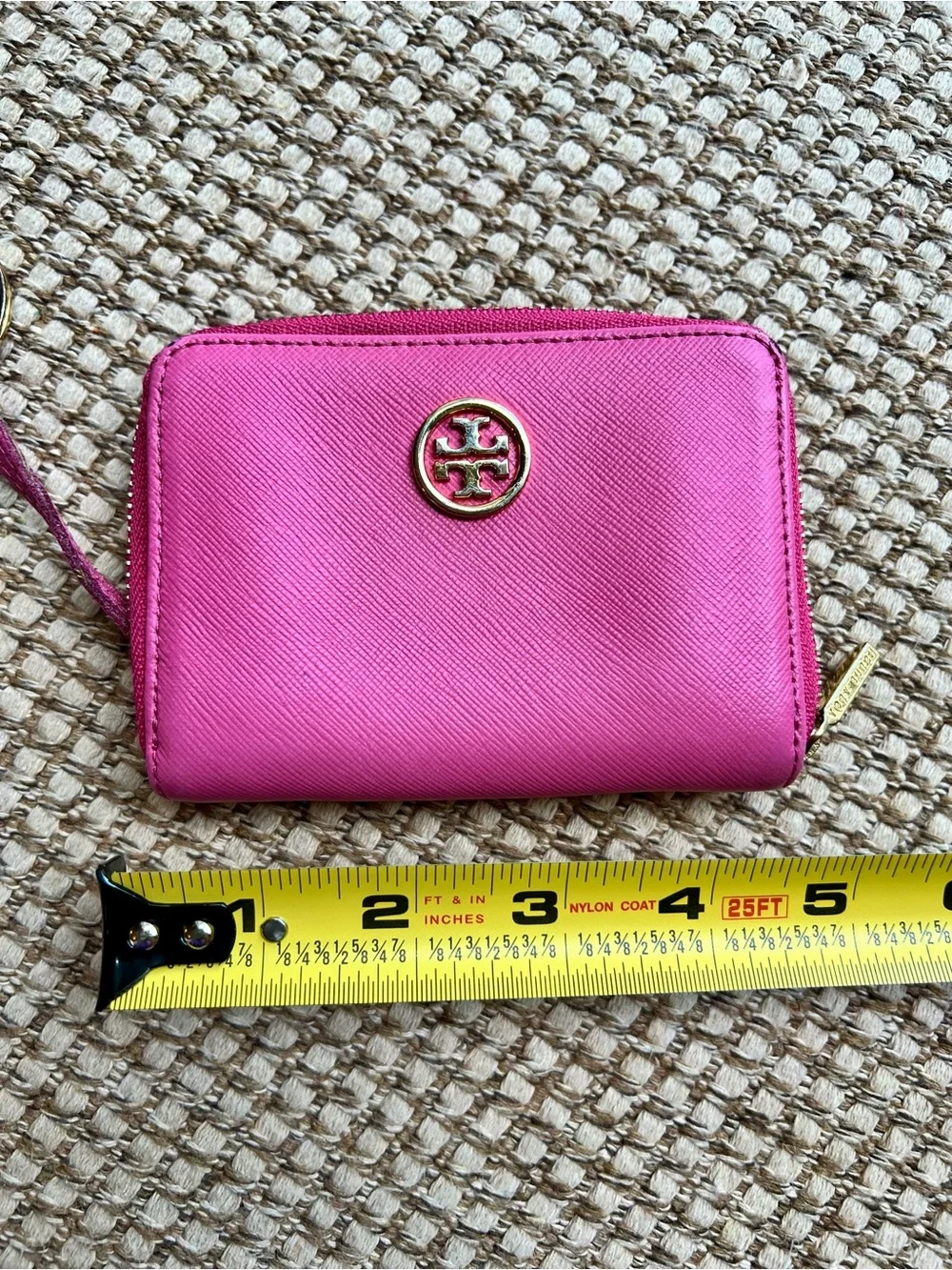 🎀Tory Burch Robinson Pink Zip Wallet
